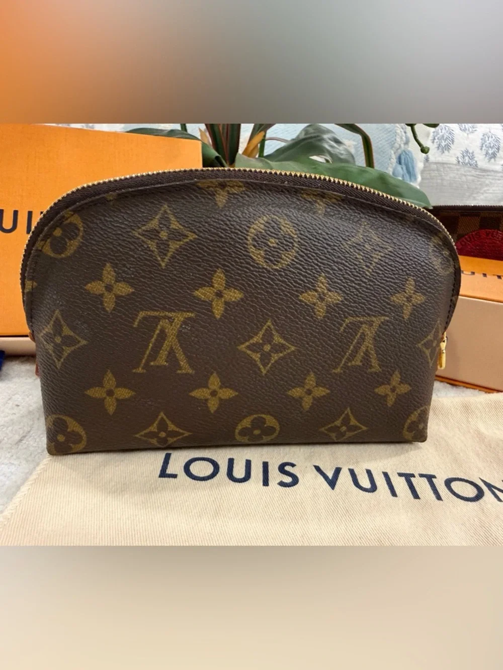 Louis Vuitton Monogram Cosmetic Pouch - EUC! - Picture 3 of 12